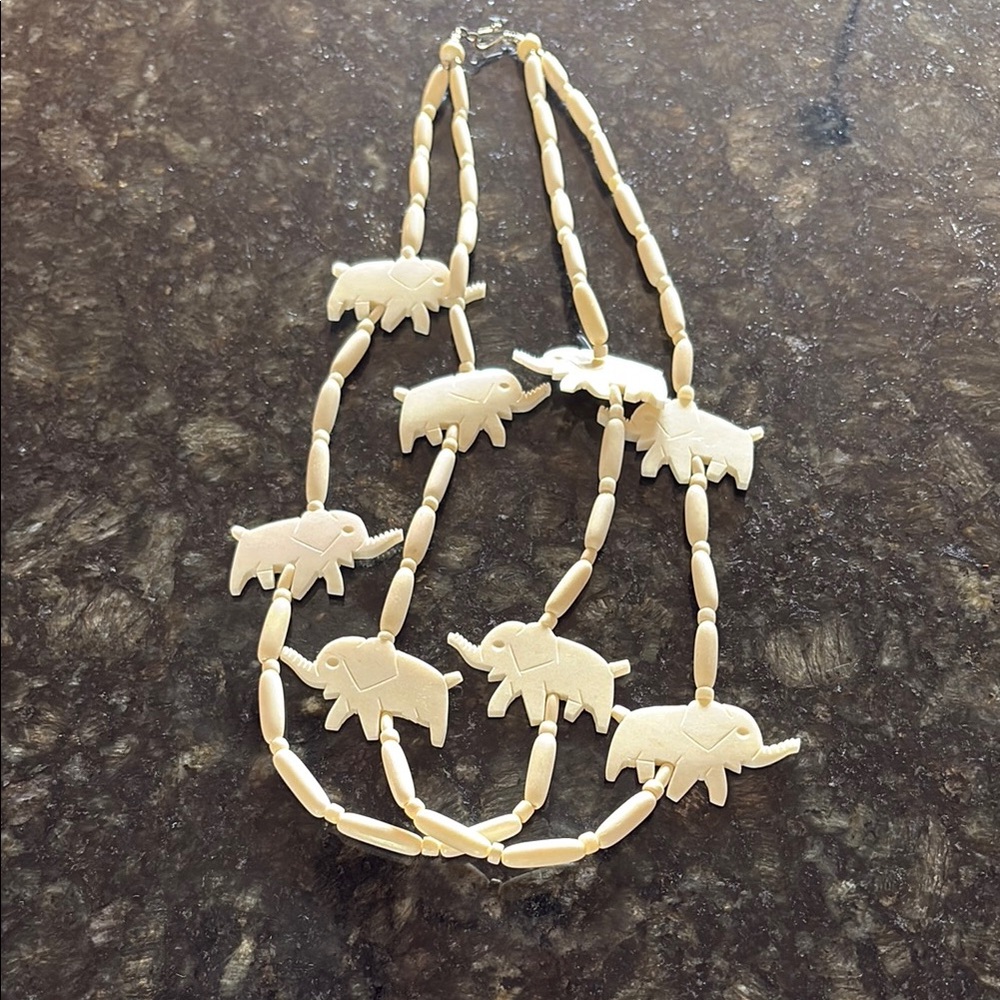 Elephant bone Necklace in Cream